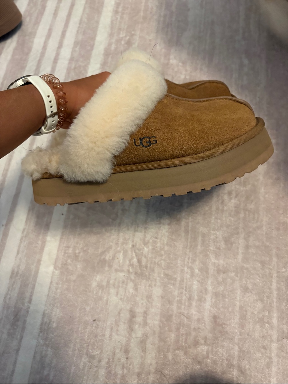 UGG Chestnut Shearling-Lined Slip-On Mule slipper- Chestnut